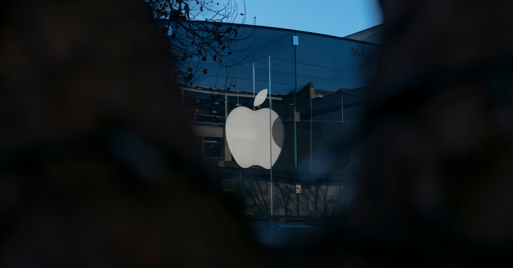 US Sues Apple for Maintaining iPhone Monopoly