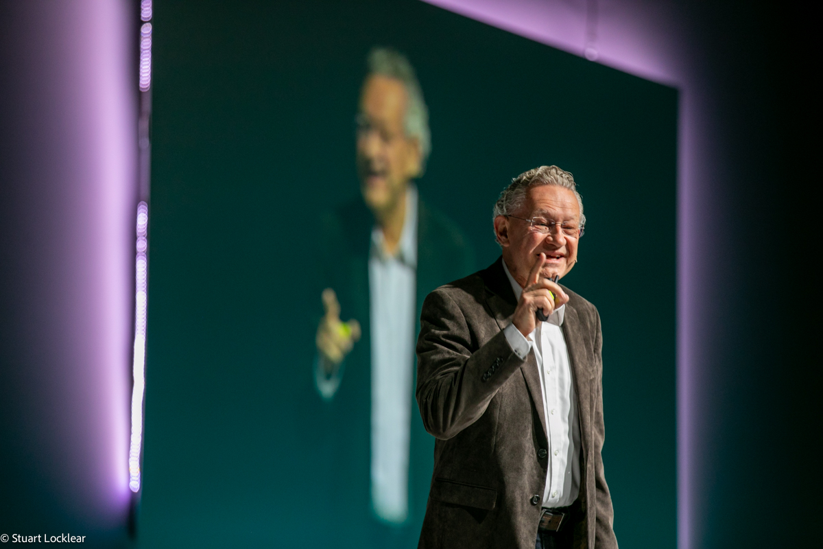 Synopsys CEO: AI Productivity Revolution Chips Cost Reduction