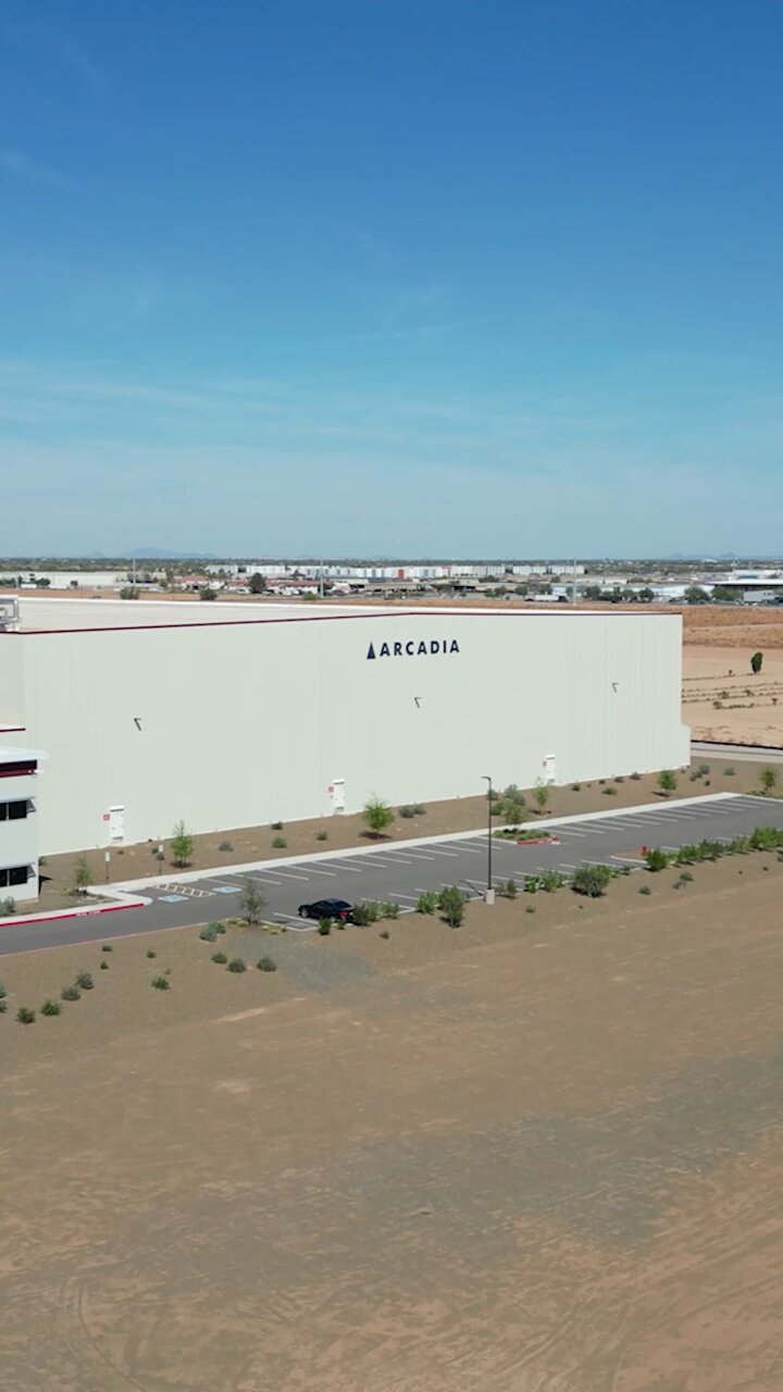 Arcadia Cold Transforms Logistics with AI and Blue Yonder
