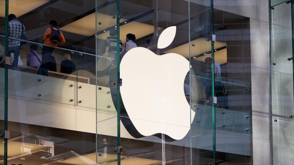 Six Predictions on Apple’s Entry into the AI Business Race