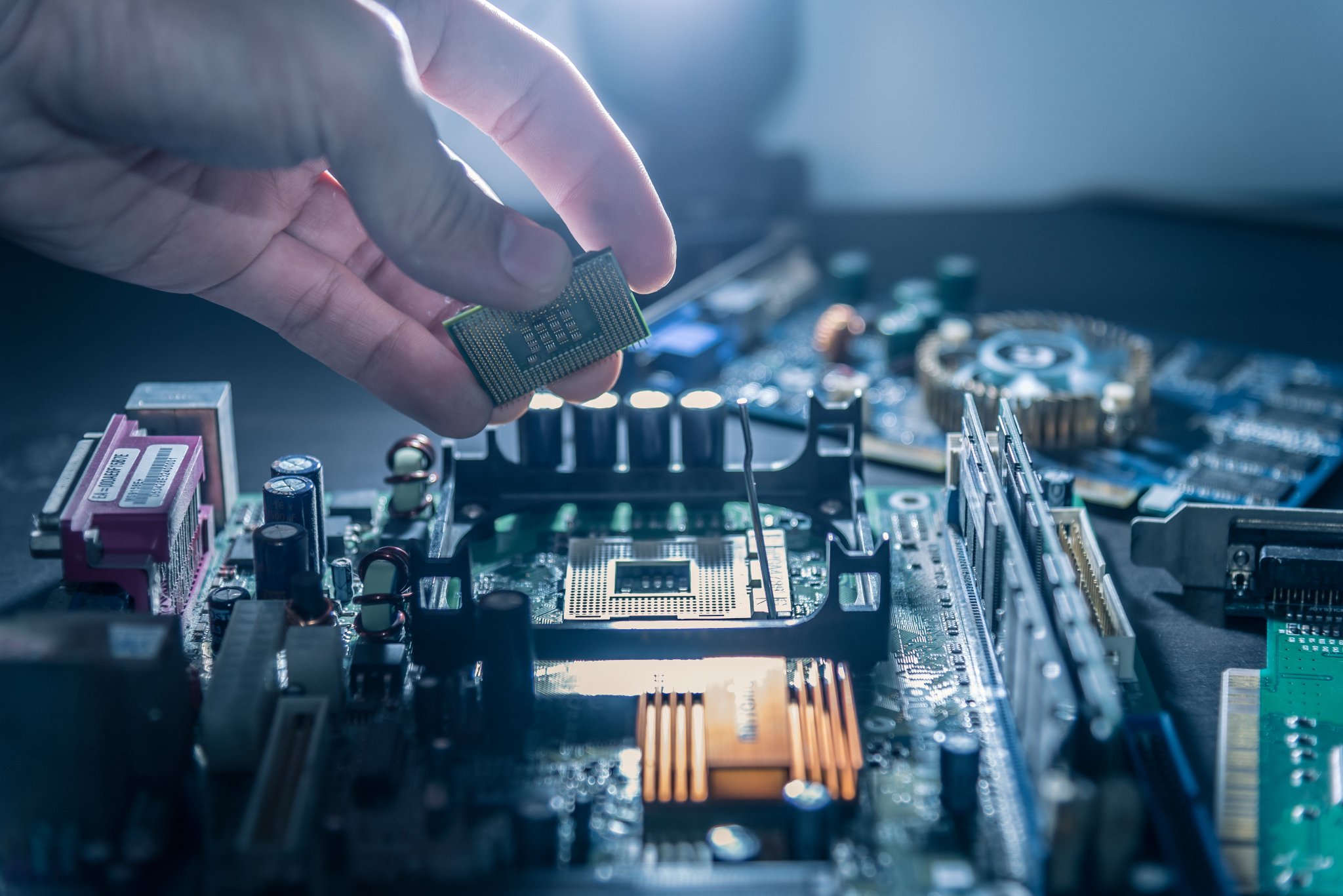 Ericsson 5G Hardware Advances Energy Efficiency and Indoor Positioning