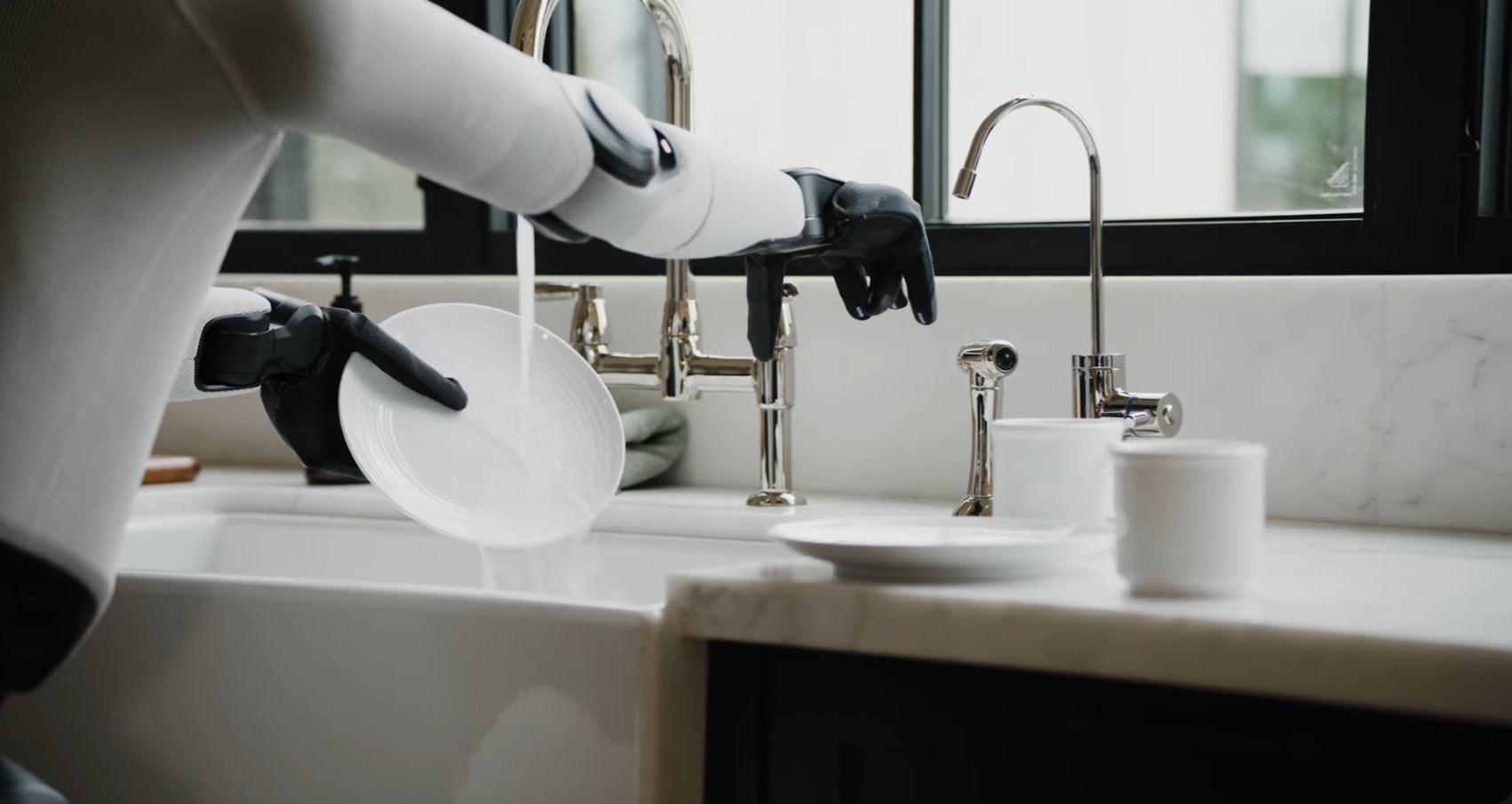 Robot Durability Assessment: Plastic Dishware Quality Implications