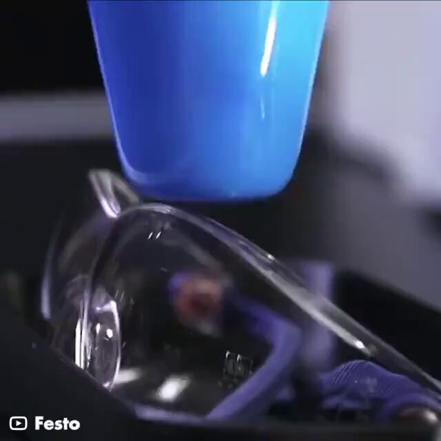 Festo DHEF Adaptive Shape Gripper Technology Innovation