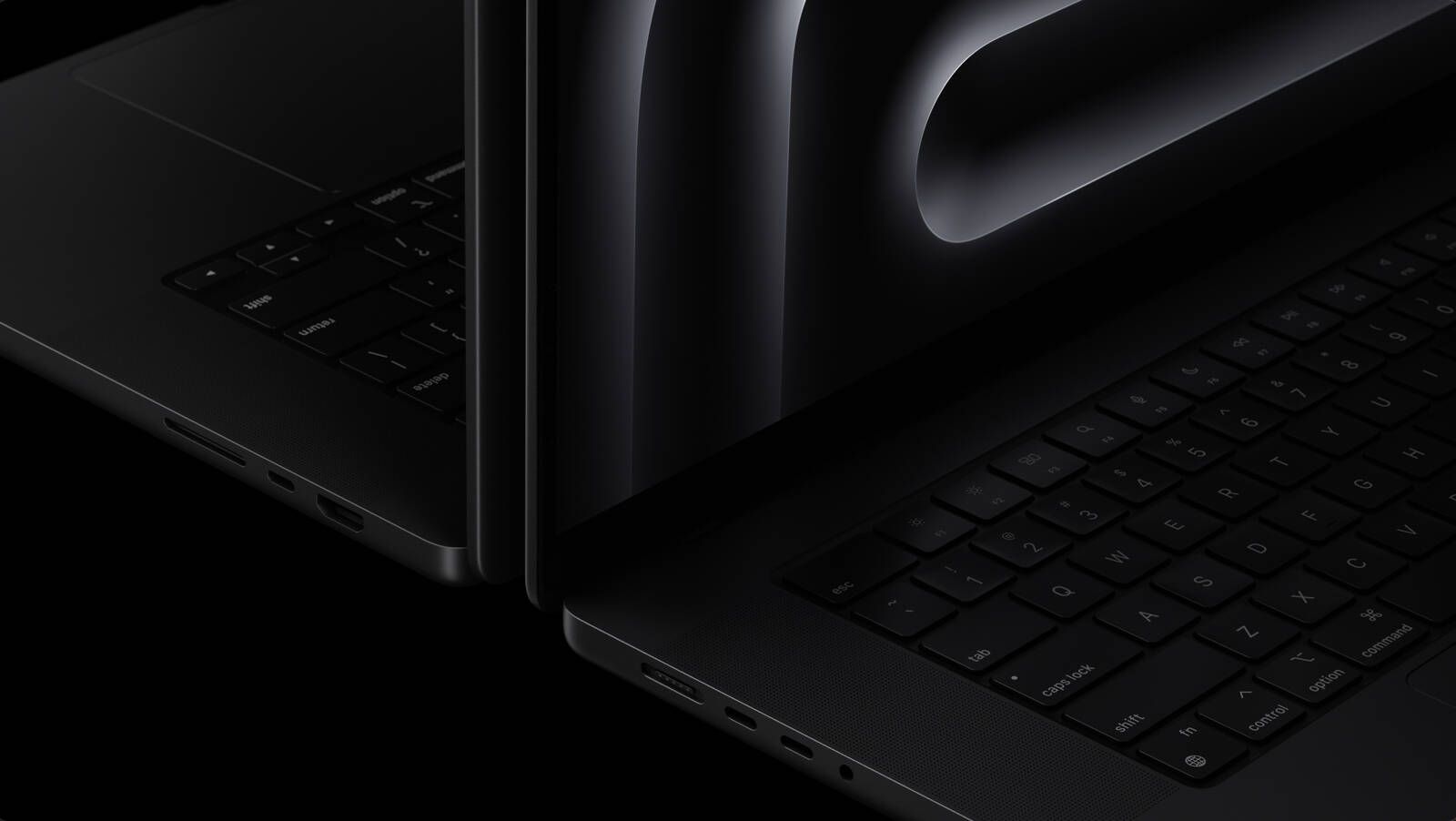 Apple’s Black MacBook Pro: Rare Color Returns After 20 Years