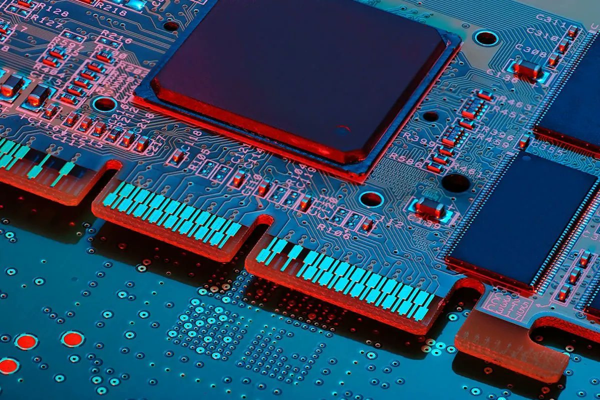 Intel Researchers Discover Path to Moore Law Plus