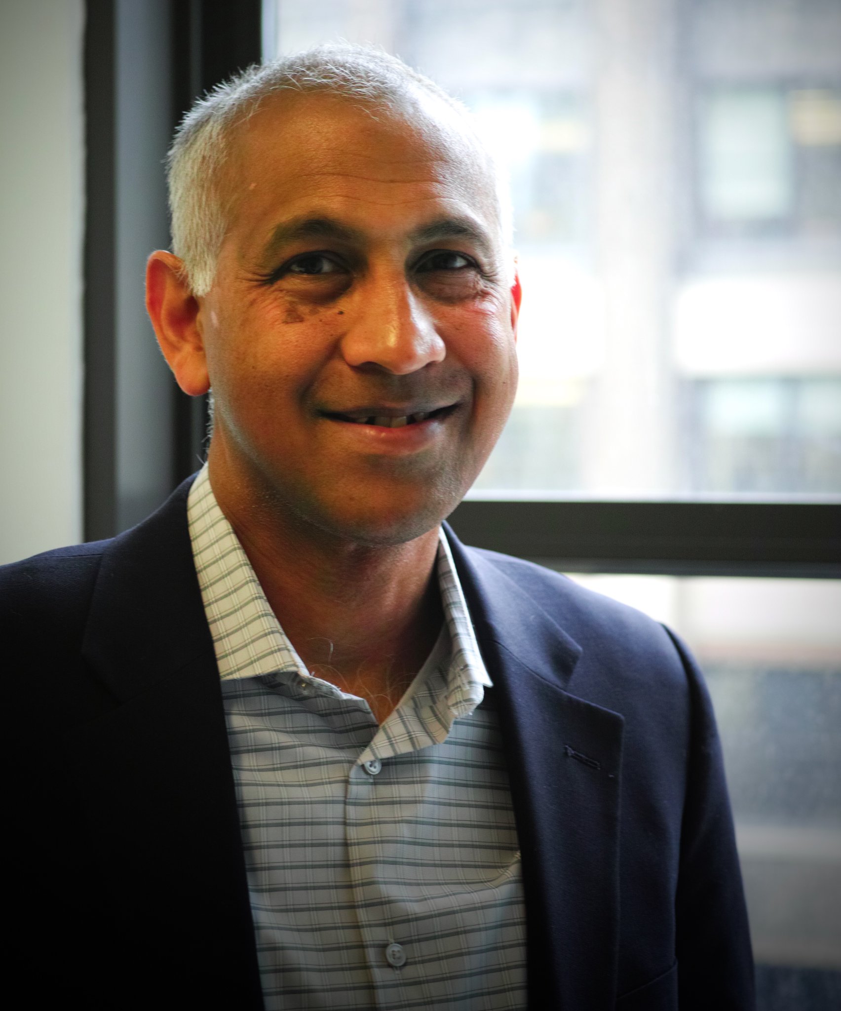 AI Shifts Toward Local Data Processing: Nutanix CEO