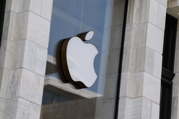 Apple Testing ChatGPT-Like AI Chatbot Technology