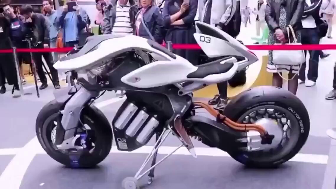 Yamaha Develops AI-Powered Self-Balancing Motorcycle Technology