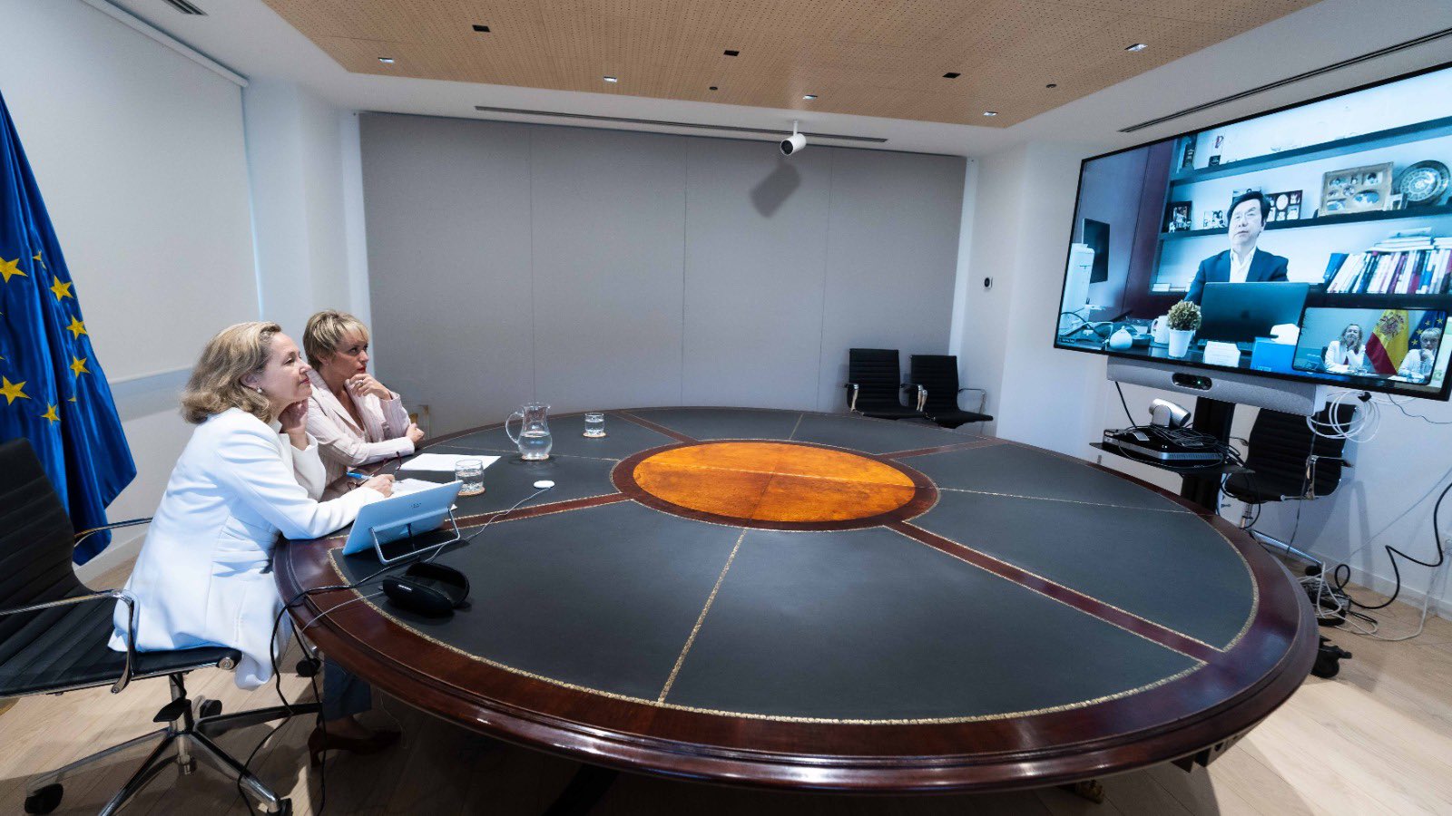 Government Leader Meeting on AI Policy and Insights