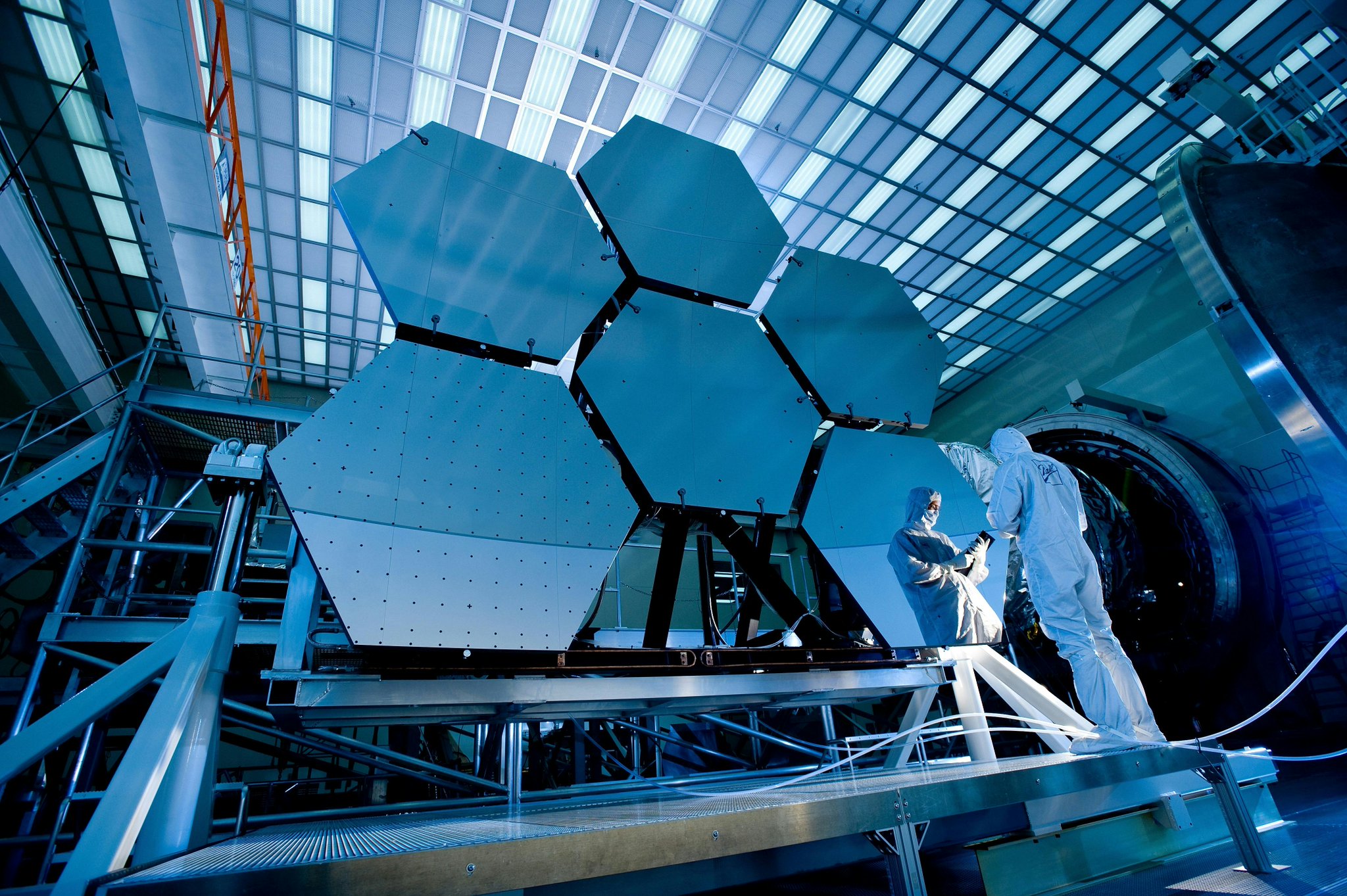 Generative AI Enhances Digital Twins for Industry 4.0
