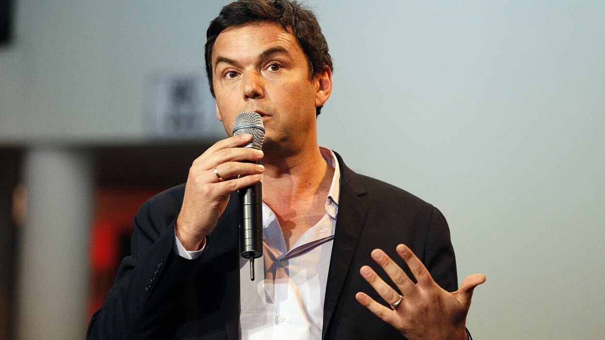 Zucman and Piketty Reinvent Berlin Wall and USSR