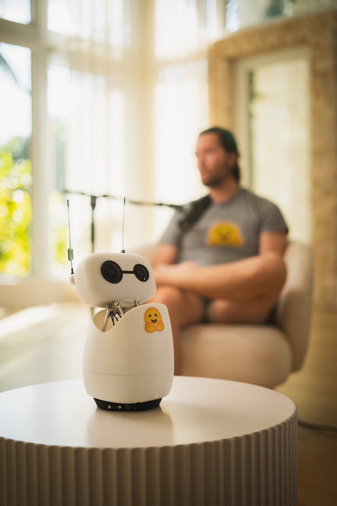 Reachy Mini Robot Joins as New Podcast Assistant Soon