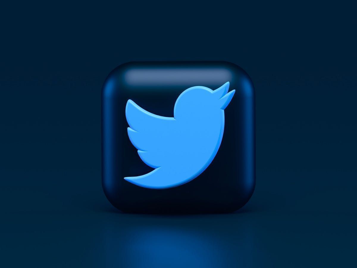 Top Twitter Accounts in Machine Learning and AI Technologies
