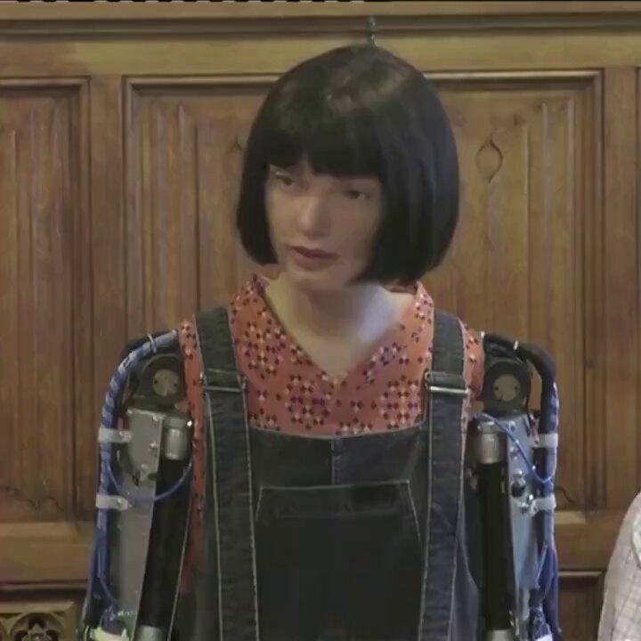 AI-Da: First Robot to Address UK Parliament