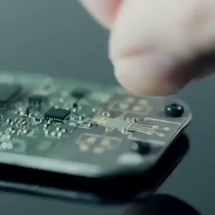 Hand Gestures Transformed into Digital Controls Through AI