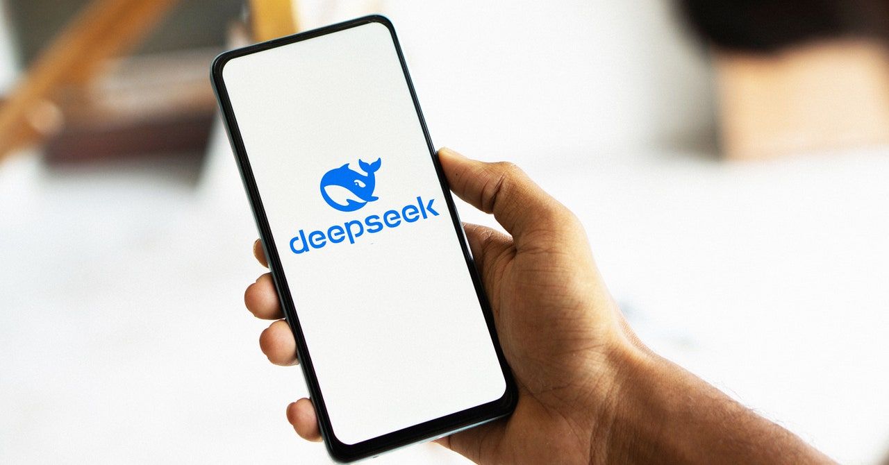 DeepSeek’s Open-Source AI Model Rivals Western Tech Leaders