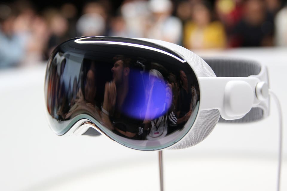 Apple Vision Pro Sold Out Pre-Orders Signal Strong Market Demand