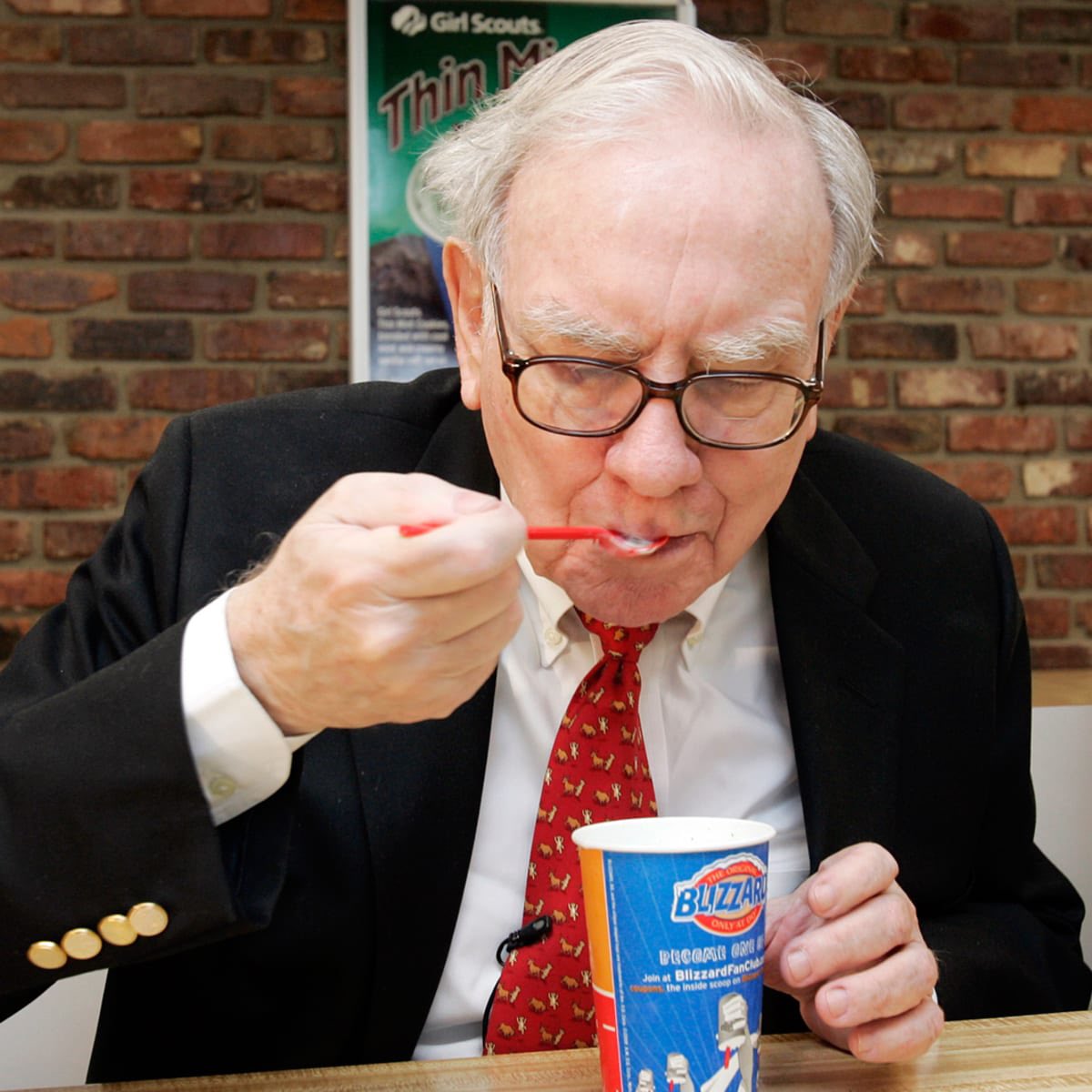 Buffett’s Investment Philosophy: Capitalizing on Market Disruption