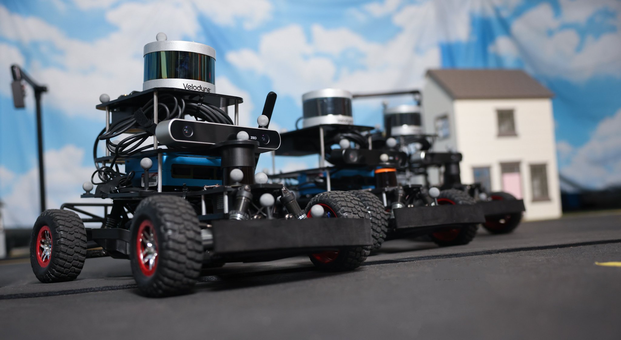 MIT’s MiniCity Tests Autonomous Vehicles With Smart Traffic Lights