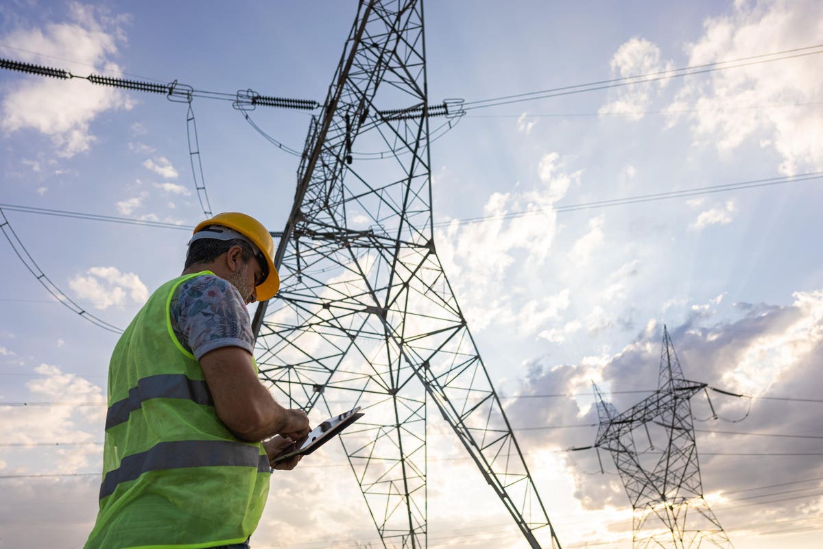 Cloud Computing Modernizing Electrical Grid Infrastructure