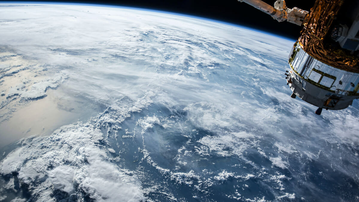 LEO Satellites Integration into 5G Networks and Digital Transformation