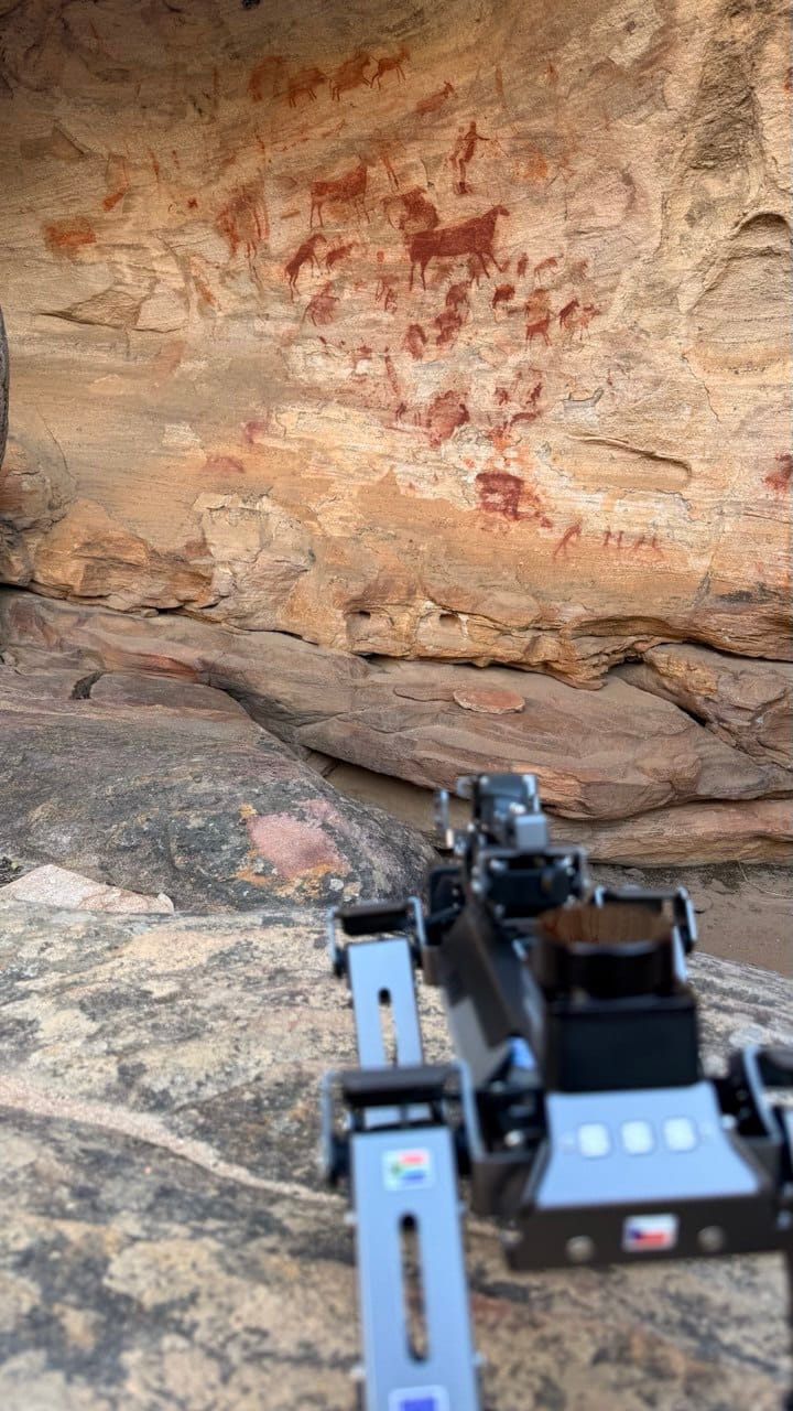 AI Agent Connects with Rock Art Preservationist in Cederberg